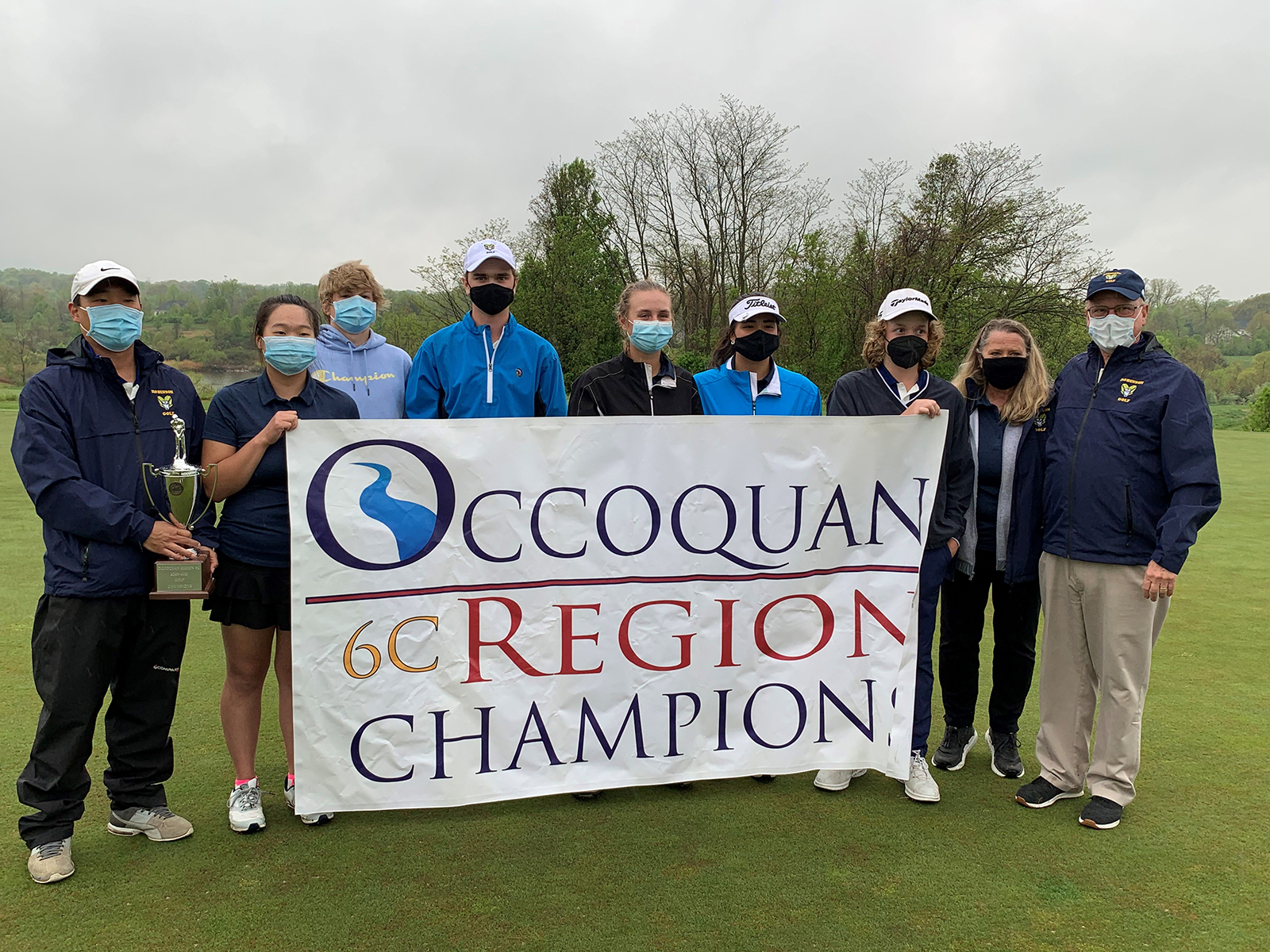 golf-team-wins-region