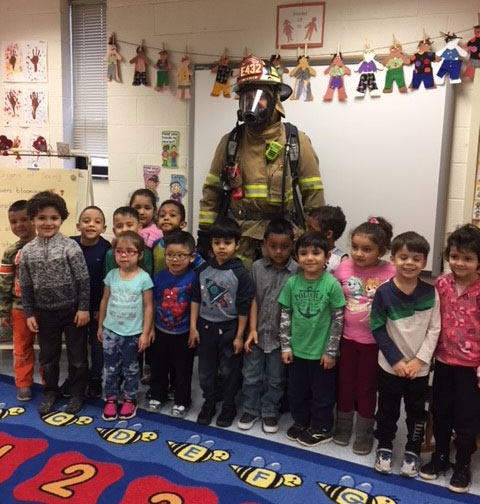 fire-fighter-visits-pre-school